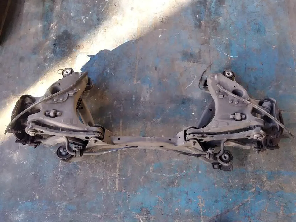 Puente Trasero para Audi A4 Berlina (8E)