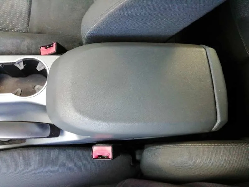 Apoyabrazos Central para Ford C-Max