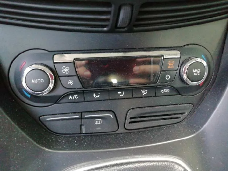 Mando Climatizador para Ford C-Max