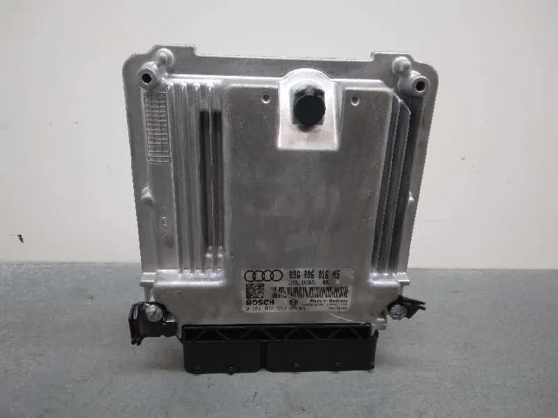Centralita Motor Uce para Audi A6 Berlina (4F2)