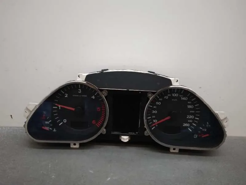 Cuadro Instrumentos para Audi A6 Berlina (4F2)