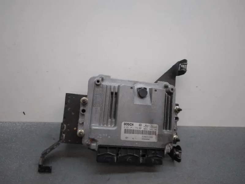 Centralita Motor Uce para Renault Megane Ii Berlina 3P