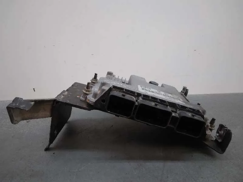 Centralita Motor Uce para Renault Megane Ii Berlina 3P