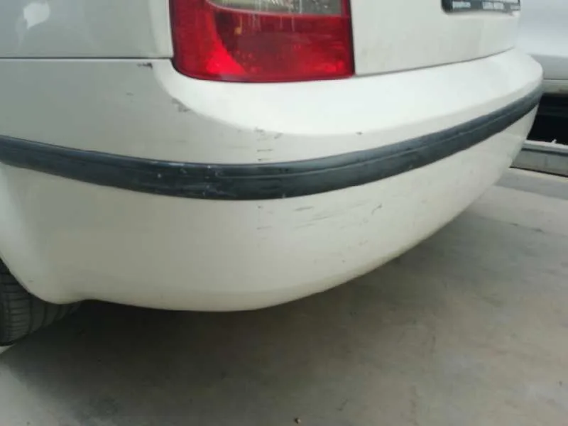 Paragolpes Trasero para Skoda Superb (3U4)