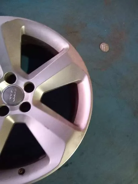 Llanta para Audi Q5 (8R)