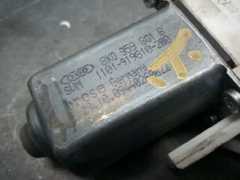 Elevalunas Delantero Izquierdo para Audi Q5 (8R)