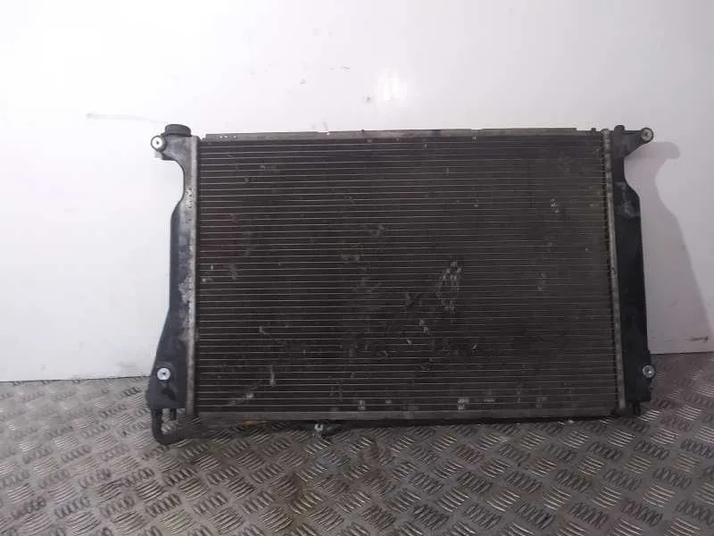 Radiador Agua para Toyota Avensis Wagon (T25)