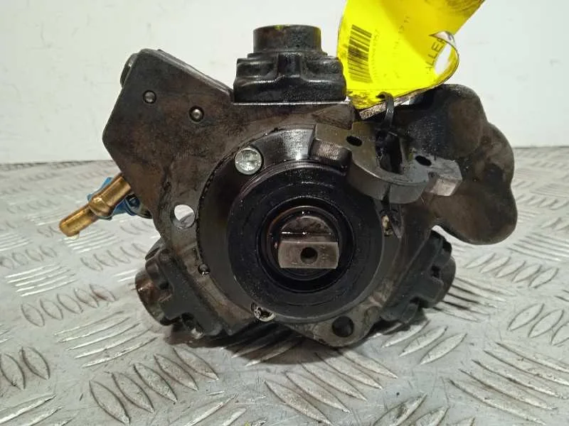 Bomba Inyeccion para Opel Corsa D