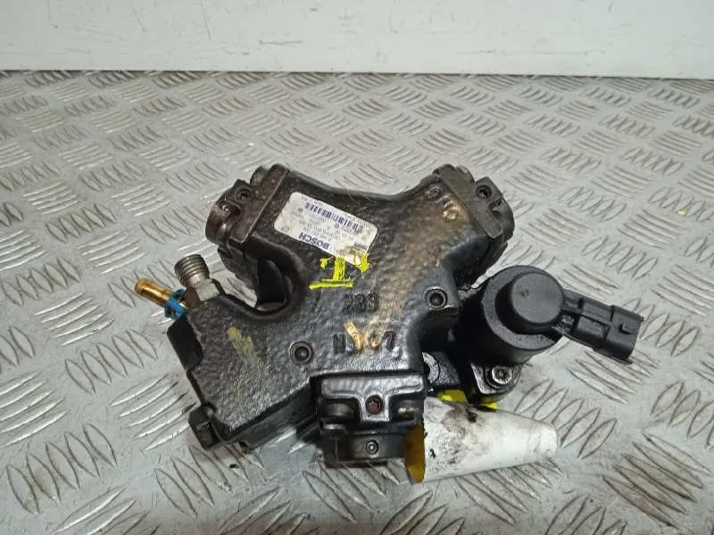 Bomba Inyeccion para Opel Corsa D