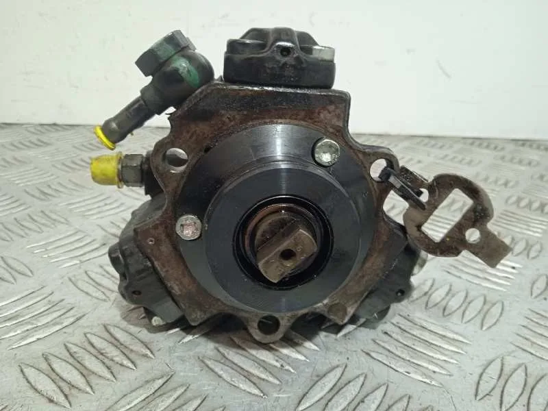 Bomba Inyeccion para Opel Corsa D