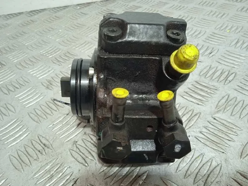 Bomba Inyeccion para Opel Corsa D