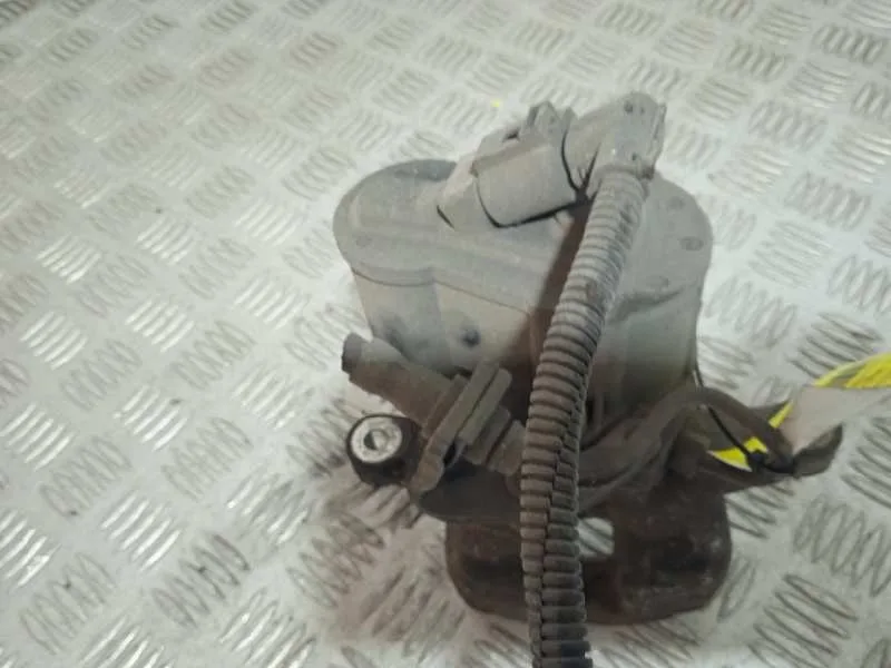 Pinza Freno Trasera Derecha para Volkswagen Passat Variant (3C5)