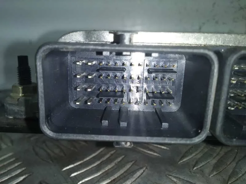 Centralita Motor Uce para Renault Scenic Ii