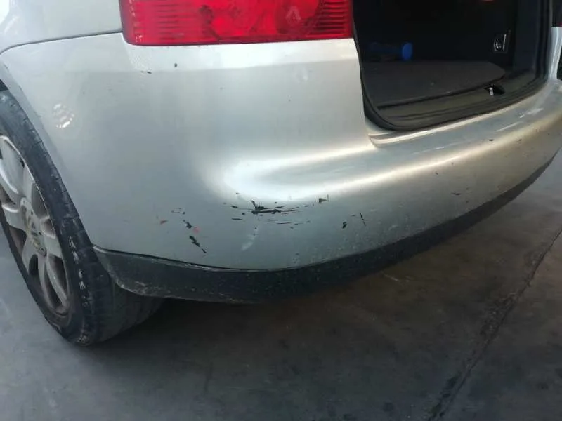 Paragolpes Trasero para Volkswagen Touran (1T1)