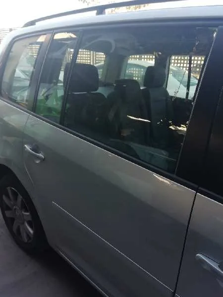Puerta Trasera Derecha para Volkswagen Touran (1T1)