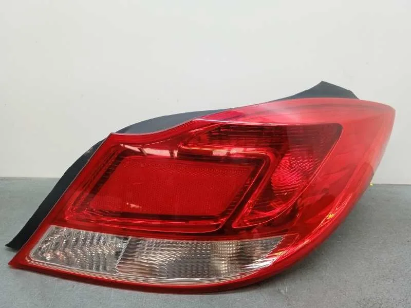 Piloto Trasero Derecho para Opel Insignia Berlina