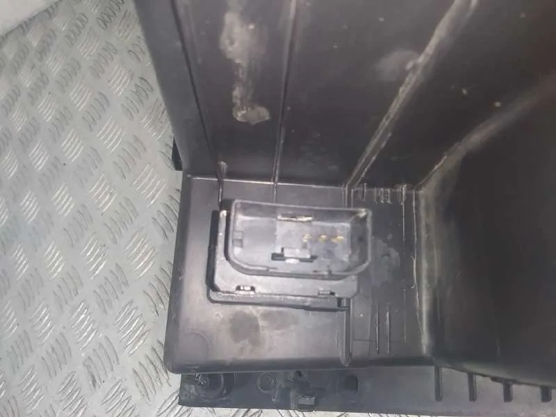 Guantera para Seat Leon (5F1)
