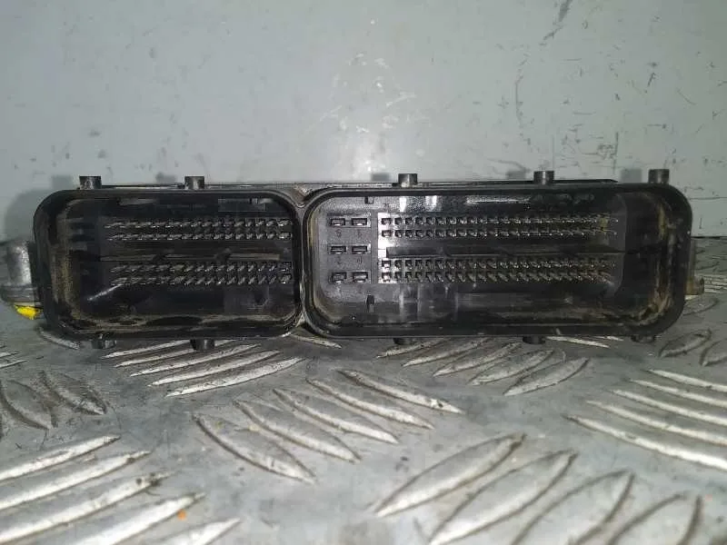Centralita Motor Uce para Seat Leon (5F1)