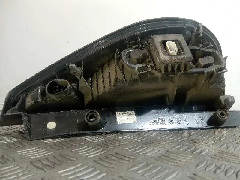 Piloto Trasero Izquierdo para Renault Scenic Iii