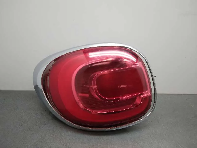 Piloto Trasero Izquierdo para Fiat 500 L (330)