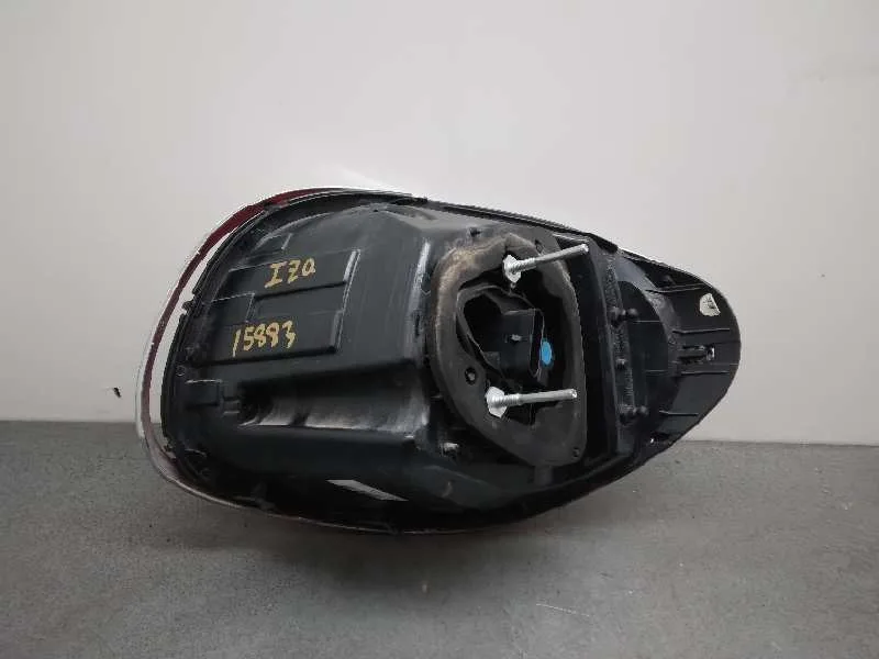 Piloto Trasero Izquierdo para Fiat 500 L (330)