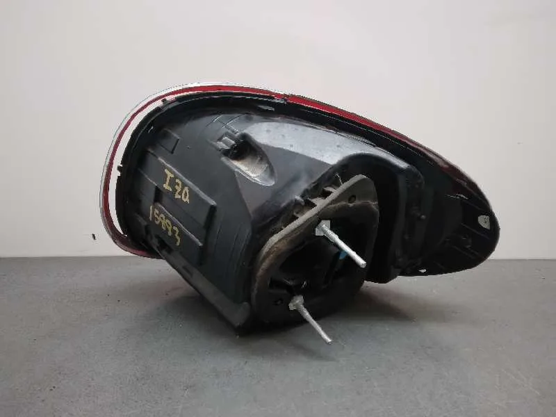 Piloto Trasero Izquierdo para Fiat 500 L (330)