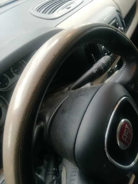 Volante para Fiat 500 L (330)