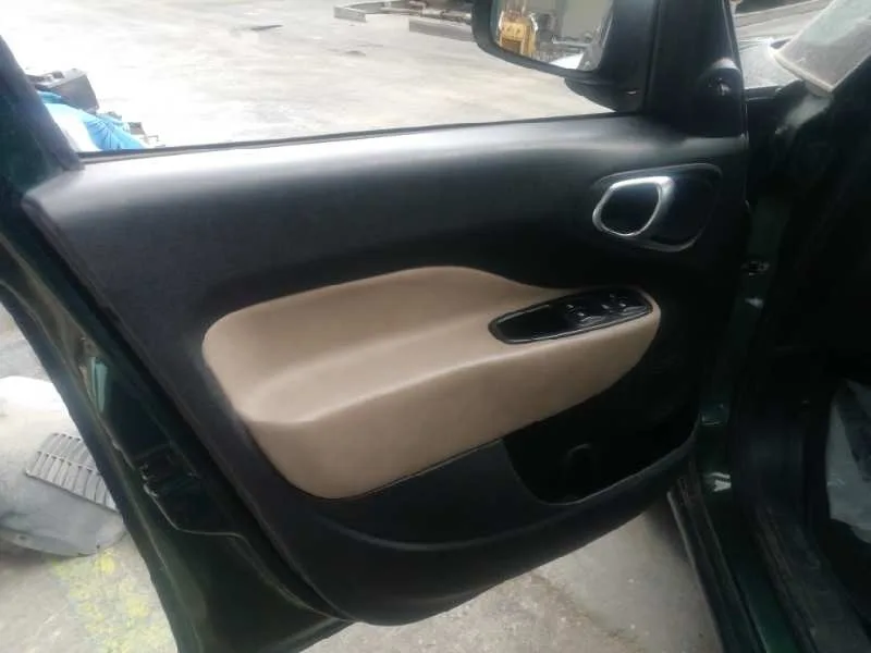 Guarnecido Puerta Delantera Izquierda para Fiat 500 L (330)