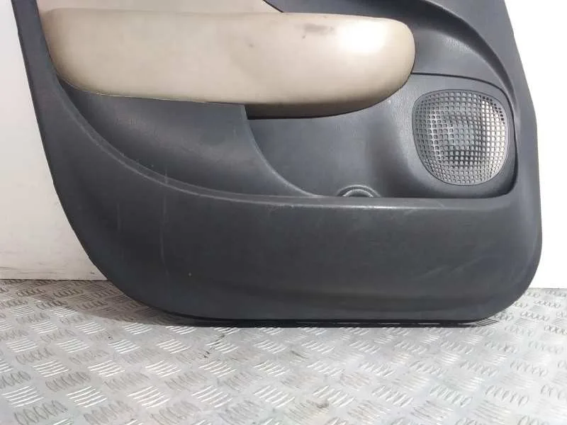 Guarnecido Puerta Delantera Izquierda para Fiat 500 L (330)