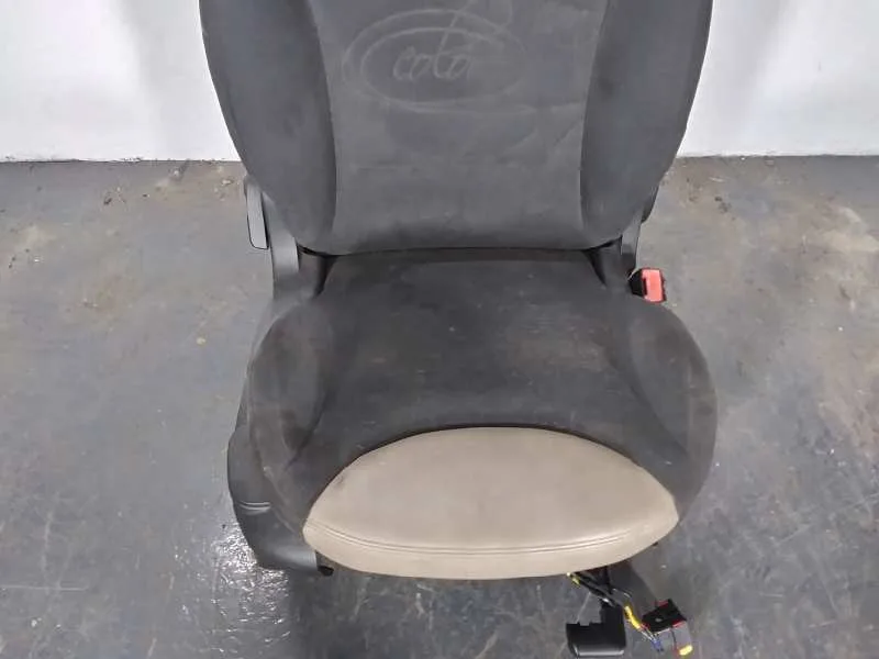 Asiento Delantero Derecho para Fiat 500 L (330)
