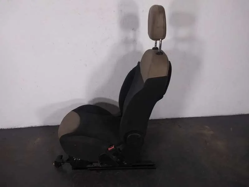 Asiento Delantero Derecho para Fiat 500 L (330)
