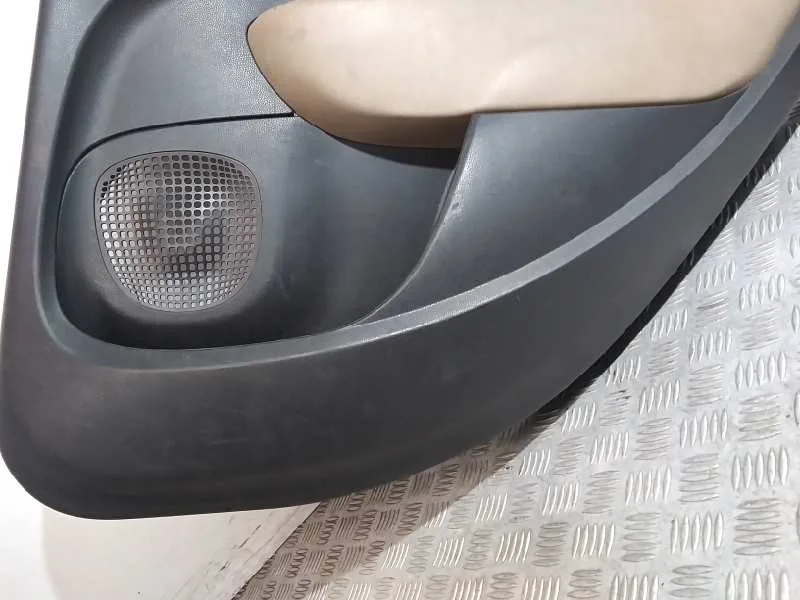 Guarnecido Puerta Trasera Derecha para Fiat 500 L (330)