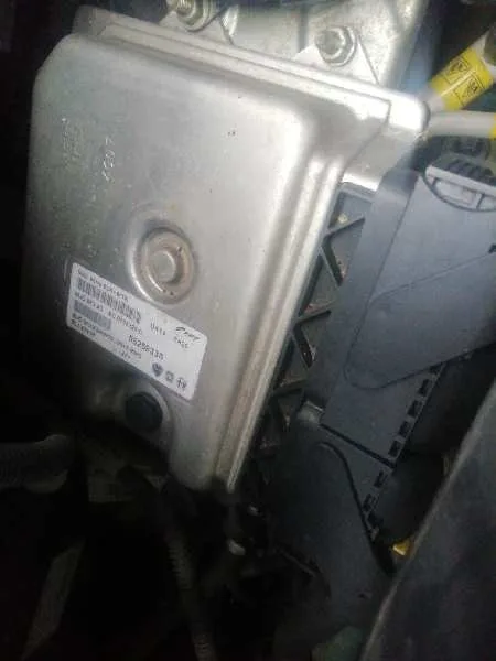 Centralita Motor Uce para Fiat 500 L (330)