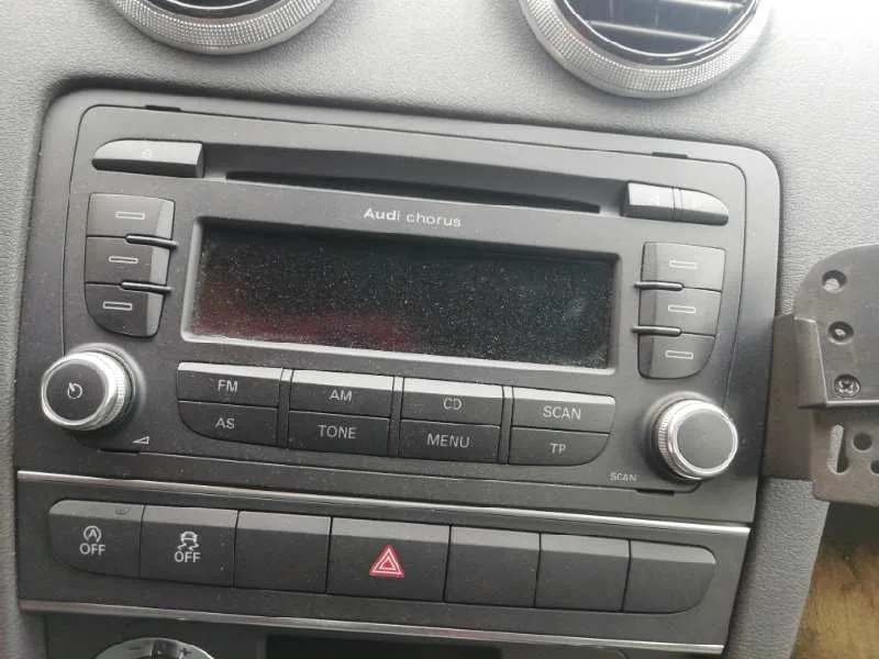 Sistema Audio / Radio Cd para Audi A3 (8P)