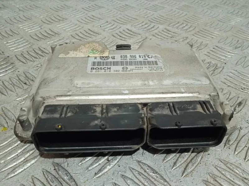 Centralita Motor Uce para Volkswagen Golf Iv Berlina (1J1)