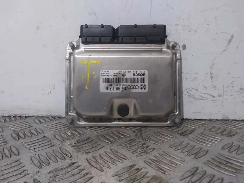 Centralita Motor Uce para Audi A2 (8Z)