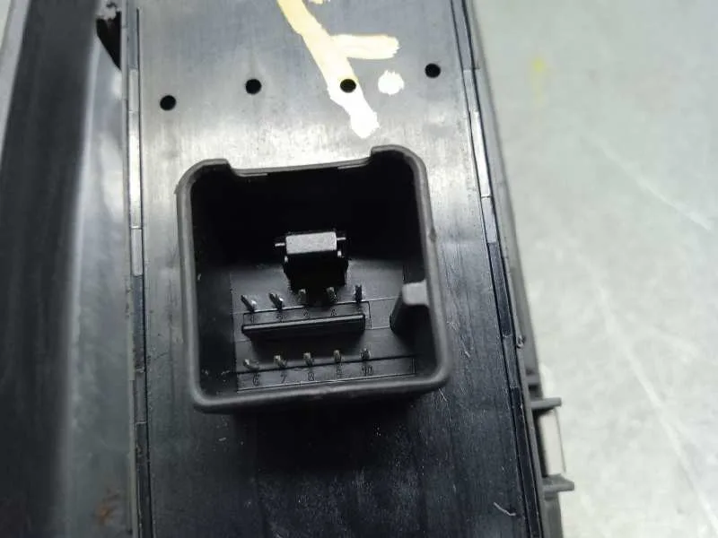 Mando Elevalunas Delantero Izquierdo para Volkswagen Golf V Berlina (1K1)