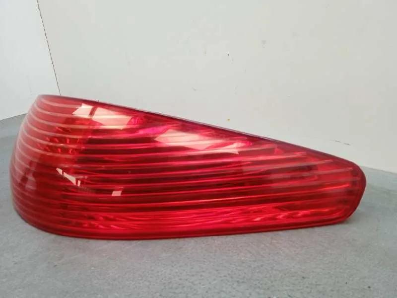 Piloto Trasero Derecho para Peugeot 607 (S2)