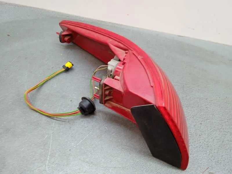 Piloto Trasero Derecho para Peugeot 607 (S2)