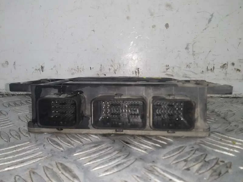 Centralita Motor Uce para Nissan Micra (K12E)