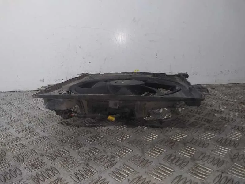 Electroventilador para Nissan Micra (K12E)