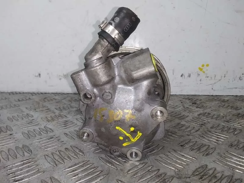 Bomba Direccion para Audi A5 Coupe (8T)
