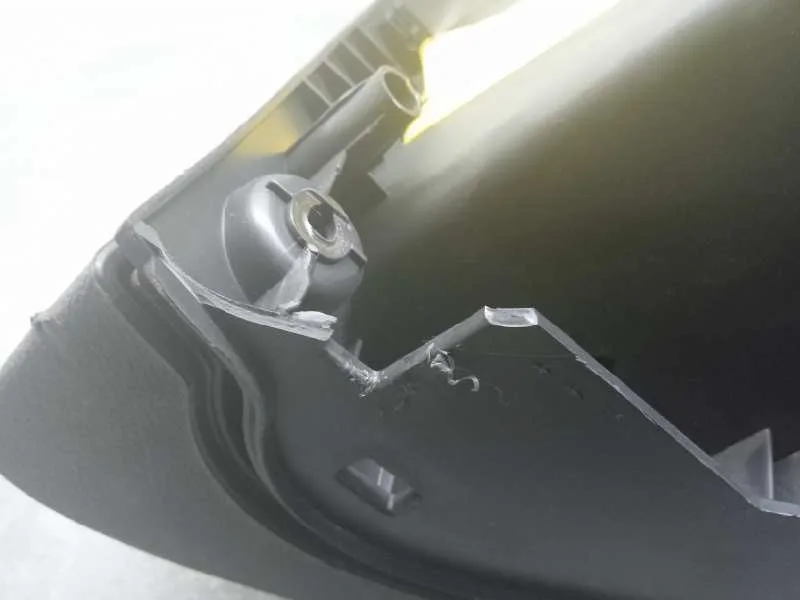 Guantera para Opel Astra J Lim.