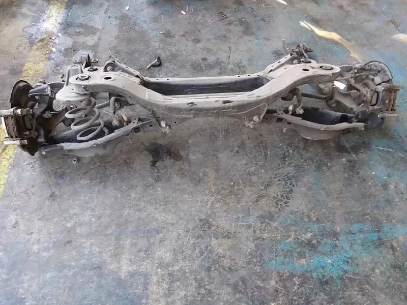 Puente Trasero para Lexus Ct