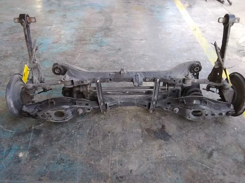 Puente Trasero para Lexus Ct
