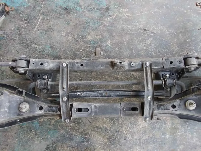 Puente Trasero para Lexus Ct