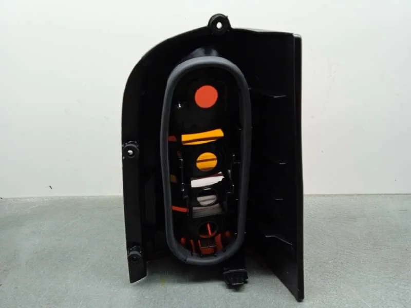 Piloto Trasero Izquierdo para Mercedes-Benz Vito (W638) Caja Cerrada