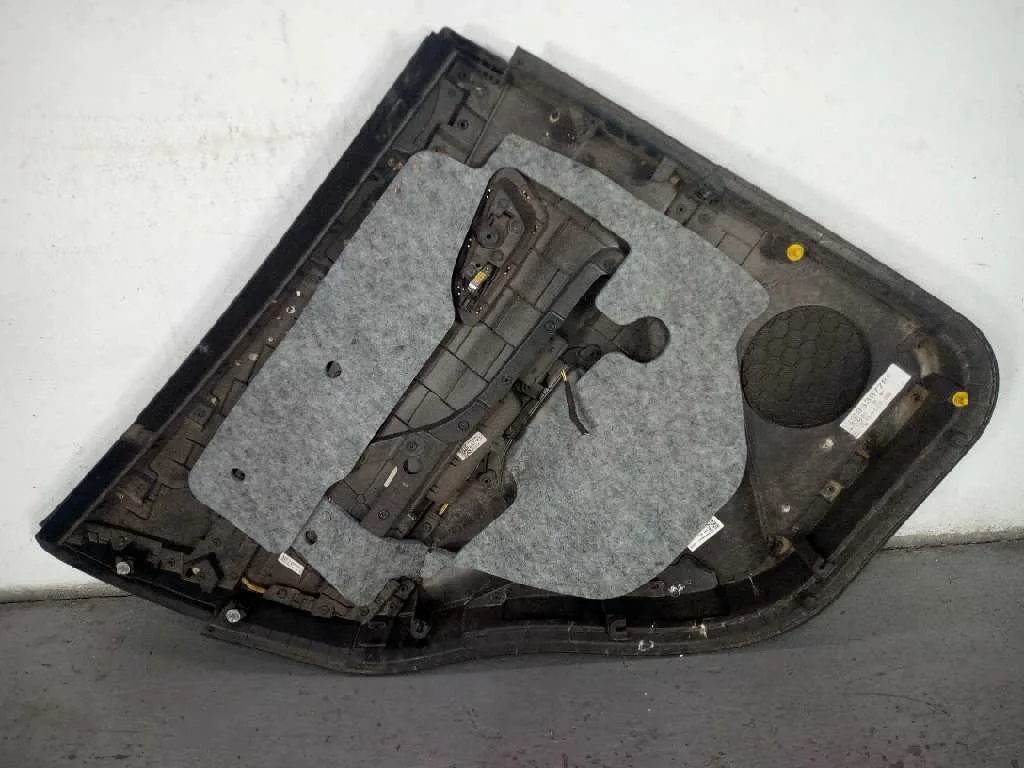Guarnecido Puerta Trasera Derecha para Opel Mokka