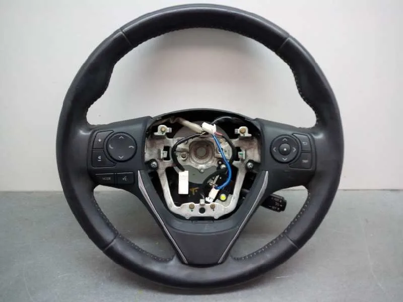 Volante para Toyota Auris Touring Sports (E18)
