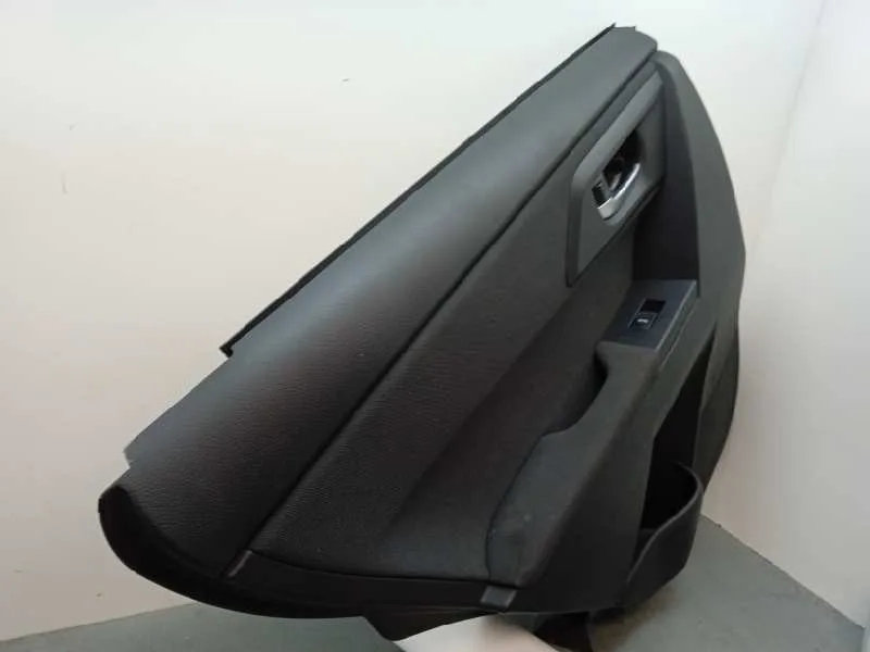 Guarnecido Puerta Trasera Izquierda para Toyota Auris Touring Sports (E18)